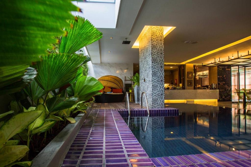 هتل پلوئن سامویی